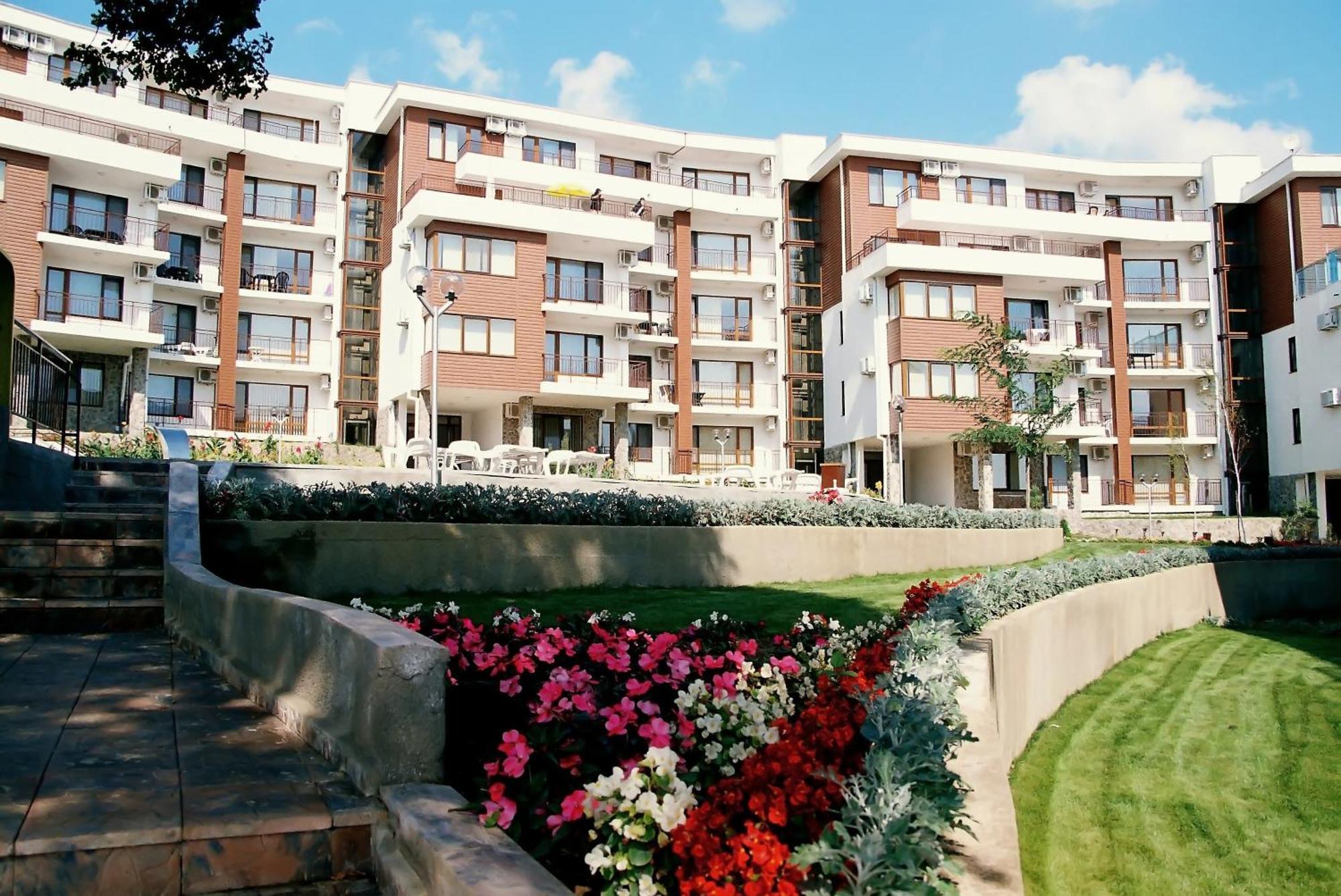 Messambria Beach Apartments Sveti Vlas Buitenkant foto