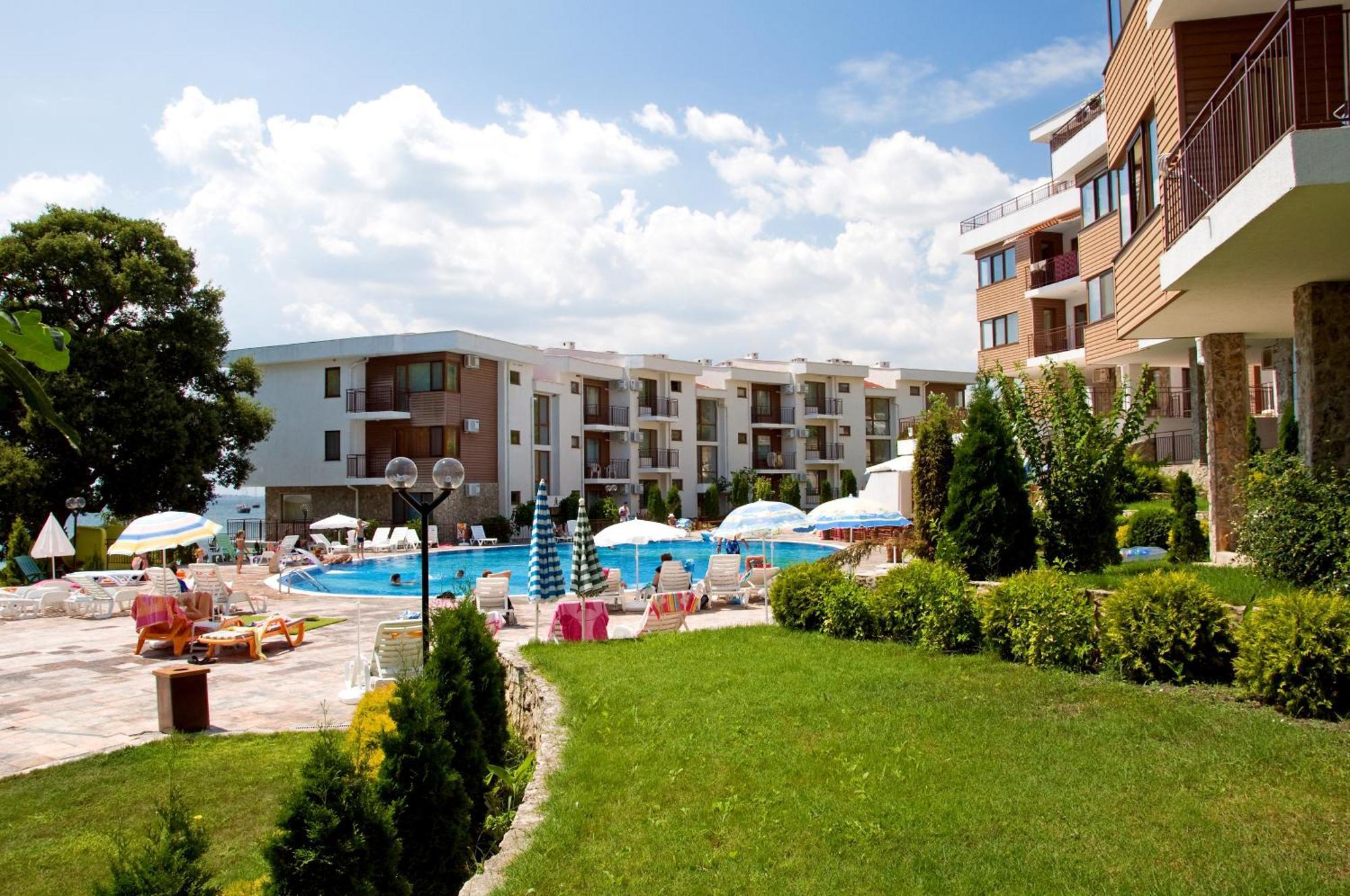 Messambria Beach Apartments Sveti Vlas Buitenkant foto