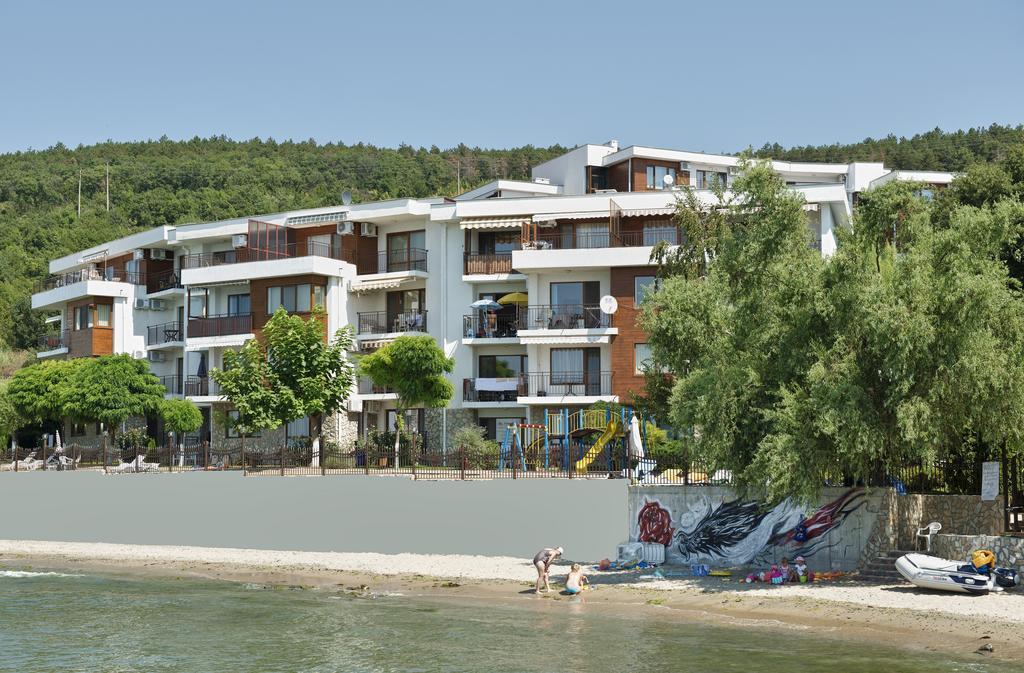 Messambria Beach Apartments Sveti Vlas Buitenkant foto
